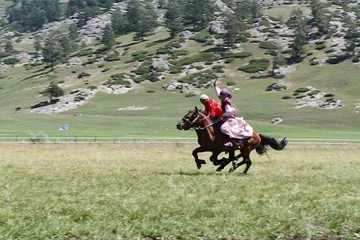 Kazakh love style-"girl chase" immediately4