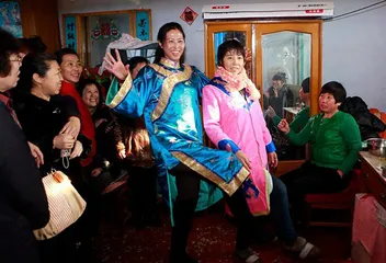 Xibo "Xili Mom" believes in customs: a long rope7