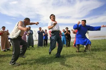 What festivals do the Xibe people have?1