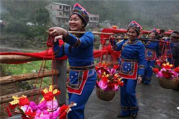 Gorgeous traditional Mulao wedding customs7