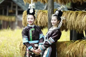 Dong folk activity "Moon Festival"6