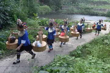 Dong folk activity "Moon Festival"8