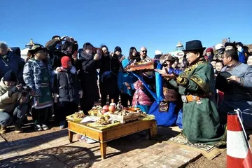 Mongolian grand etiquette and custom "Xian Hada"4