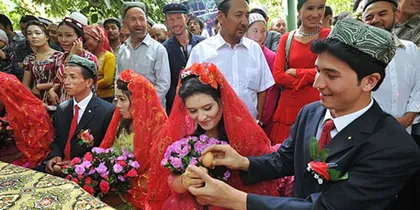 A nation who can sing and dance well--Uyghurs7