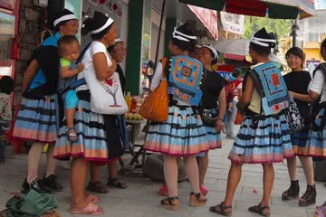 The unique courtship methods of different branches of the Yao nationality in various places3