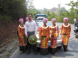 The living customs of the De 