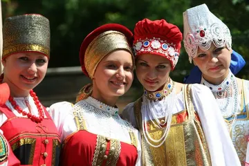Folk customs of Russia in China1