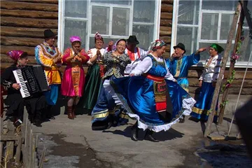 Folk customs of Russia in China8