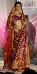Traditional Indian custom: Beautiful women should not show their legs when wearing clothes1