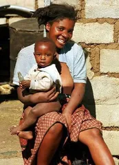 Strange custom of African tribes: mother and daughter can have a body at the same time4