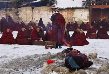 Tibetan customs and habits12