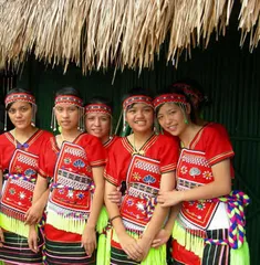Traditional customs of the Gaoshan ethnic group in Taiwan13