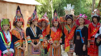 Traditional customs and habits of the Yao people11