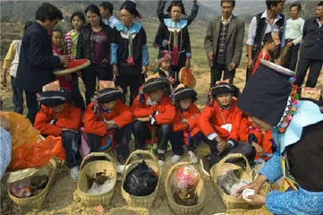 Traditional customs and habits of the Yao people15