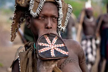 A strange custom in African tribes: Self-harm is just to seduce men1