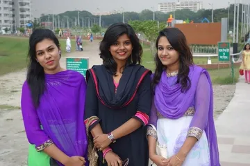 Bangladeshi customs3