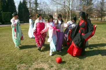 Top ten traditional customs during Qingming Festival2