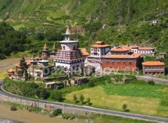 Customs and habits of the Tibetan Qiang people in Sichuan