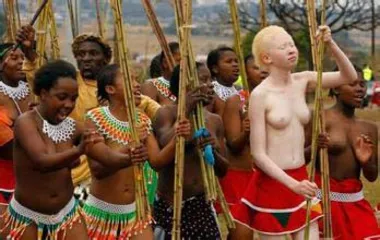 Hundreds of thousands of unmarried girls in Africa topless and topless participate in the Reed Festival in Eswatini to run for Princess6