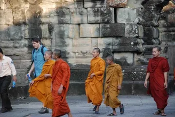 Cambodia customs and taboos3
