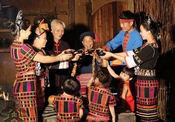 Li ethnic customs5