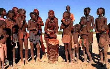 A unique custom of the Zulu people in Africa--a young girl verifies a virgin and receives a "virgin certificate"7