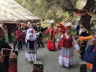 Kazakh customs and habits10