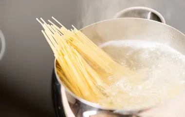 A delicious diet meal with hot noodles and steamed dumplings14