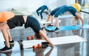 Learn yoga and slimming techniques from plastic beauty Liu Yang6
