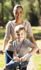 Office yoga helps white-collar workers prevent cervical spondylosis