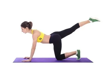 Two sets of stretching yoga relieve tension (photo)2