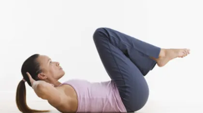Home yoga movements effectively relieve indigestion (picture)2