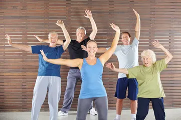 Half moon yoga effectively reduces waist and abdomen fat (picture)7