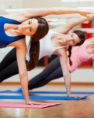 9-style yoga creates sexy buttocks (photo)1