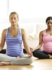 Weight loss yoga is suitable for beginners (picture)
