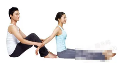 Couples yoga helps you and me get closer (photo)5