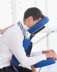 Office yoga movement diagram makes you bulge forward and backward4