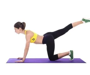 2 groups of stovepipe and buttocks, yoga, convex front and back, charming men (photo)