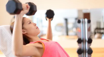 How to easily practice a slim figure with four moves on a yoga ball2