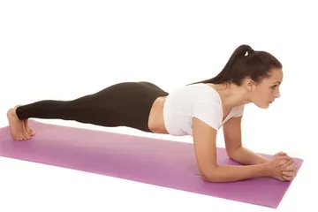 Weight loss and yoga before going to bed to easily practice the mermaid line2