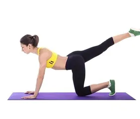 Physical therapy, yoga movements, the best way to lose weight in autumn0