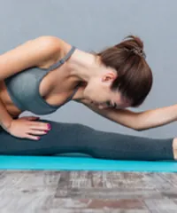 Simple breast enhancement and waist reduction yoga teaches you how to enhance your own breast2