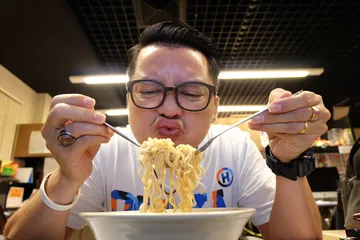 There are two methods for a man to lose weight! If you don