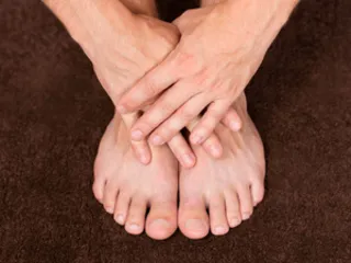Men's legs are thick. Why is it better to stovepipe?