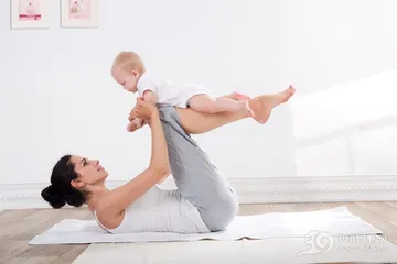 Why is postpartum weight loss so difficult? Most people fall for these two things2