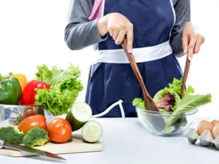 What time is the fitness dinner for women? What is the fitness dinner for women