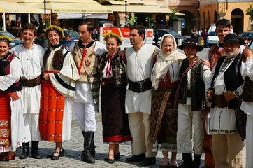 Local customs and customs in Romania4