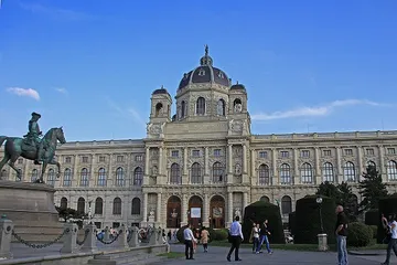 Top ten tourist attractions in Vienna, Austria6