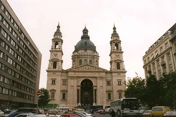 A complete list of tourist attractions in Budapest, the capital of Hungary9