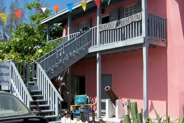 A complete list of tourist attractions in the Bahamas5